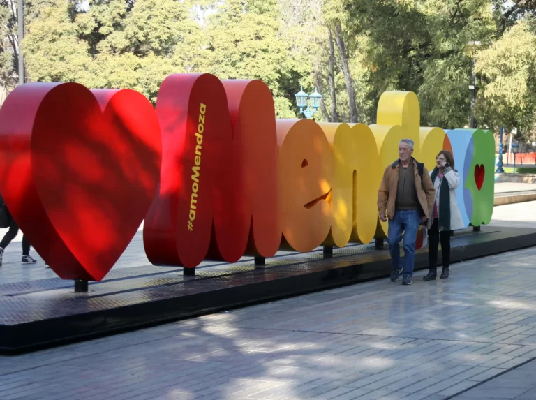 Pronóstico en Mendoza: viernes ventoso y con descenso de la temperatura