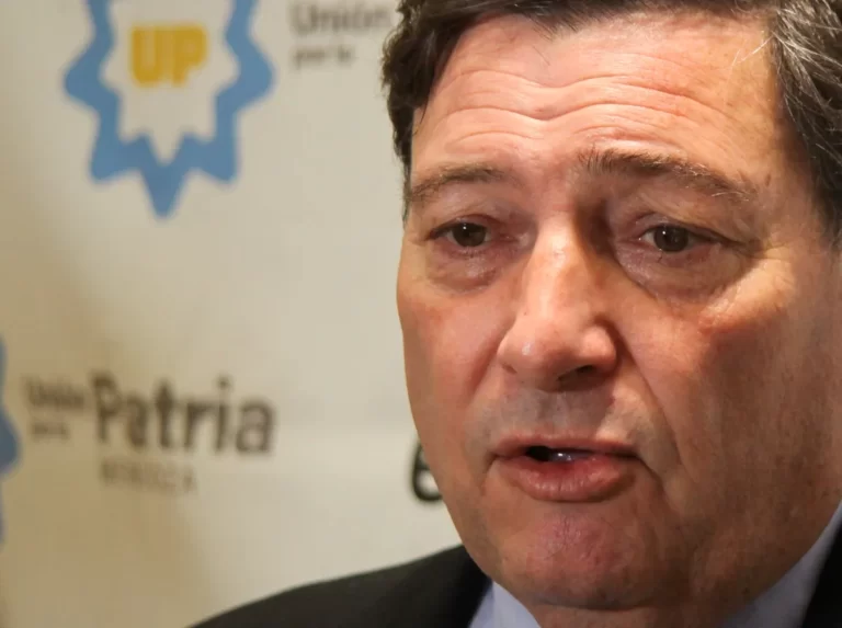 Parisi propuso que el ítem Aula se elimine en una sesión especial en la Legislatura