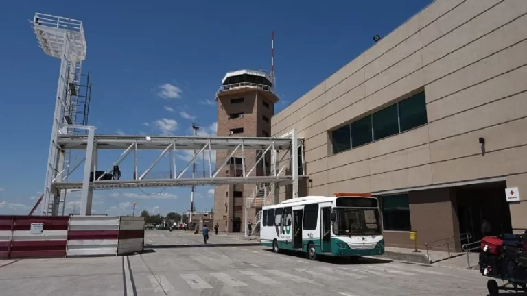 El impulso de las vacaciones de invierno posicionó a El Plumerillo como uno de los aeropuertos con más movimiento del país