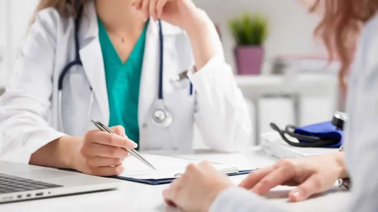 El gobierno provincial responsabilizó a la Nación por bajos aranceles que cobran los médicos
