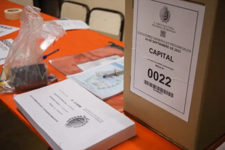 Elecciones en Mendoza: rechazaron un pedido de La Unión Mendocina y comenzó el escrutinio definitivo.