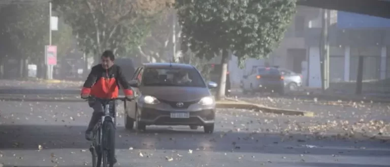 Lunes caluroso con alerta de Viento Zonda en Mendoza
