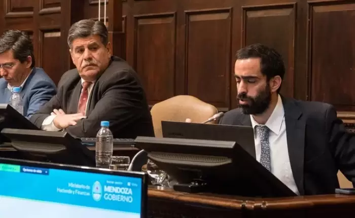 Las claves del Presupuesto 2024: será de 1.8 billones de pesos con un superávit de 190 millones
