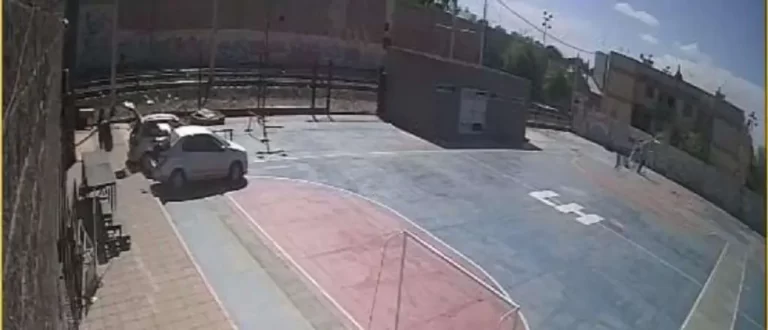 Las Heras: las fotos que complican a las funcionarias denunciadas