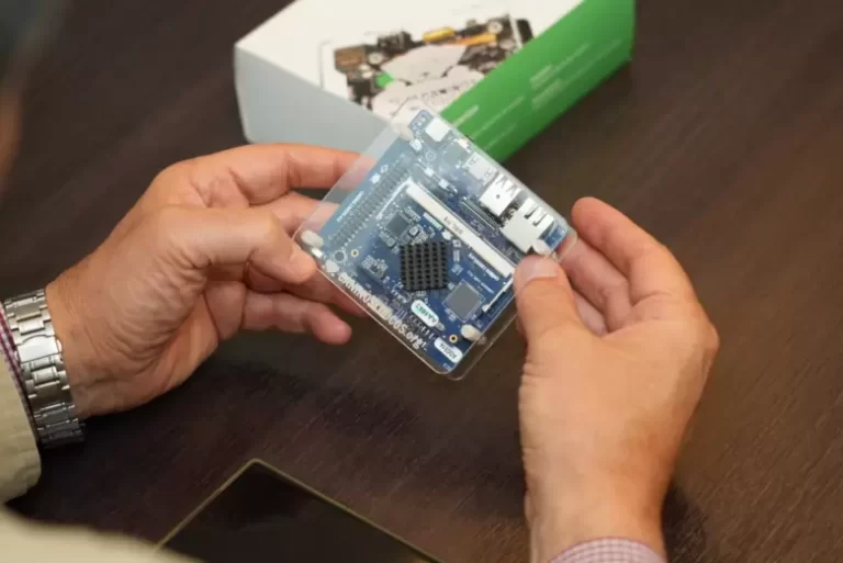 La destacada visita de un CEO de empresa internacional de tecnología a Junín Punto Limpio