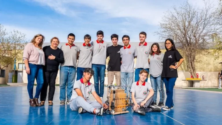 Orgullo: alumnos mendocinos se destacaron en el Mundial de Robótica