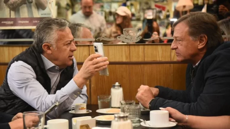 Rodolfo Suarez presenta su último Presupuesto con el visto bueno de Alfredo Cornejo