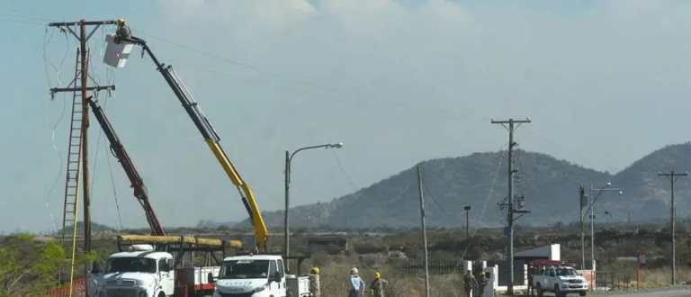 Vuelve de a poco la luz en el Gran Mendoza luego del Zonda