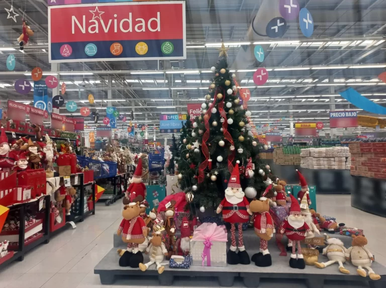 El espíritu navideño se adelantó en Mendoza y la gente hace “compras inteligentes”