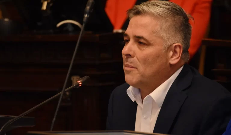 El discurso massista se coló en la discusión por el presupuesto y jugó a favor del oficialismo