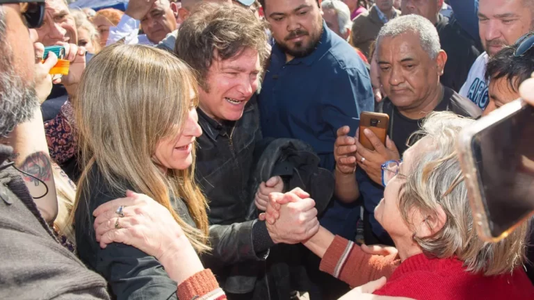 Los libertarios mendocinos le dan un guiño al macrismo, mientras estalla su interna a nivel nacional