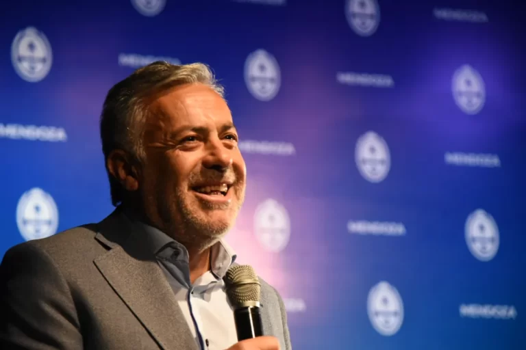 Mendoza y las pistas del nuevo rumbo en un clima de mecha corta