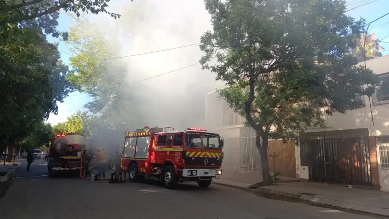 Importante incendio en un depósito de Guaymallén