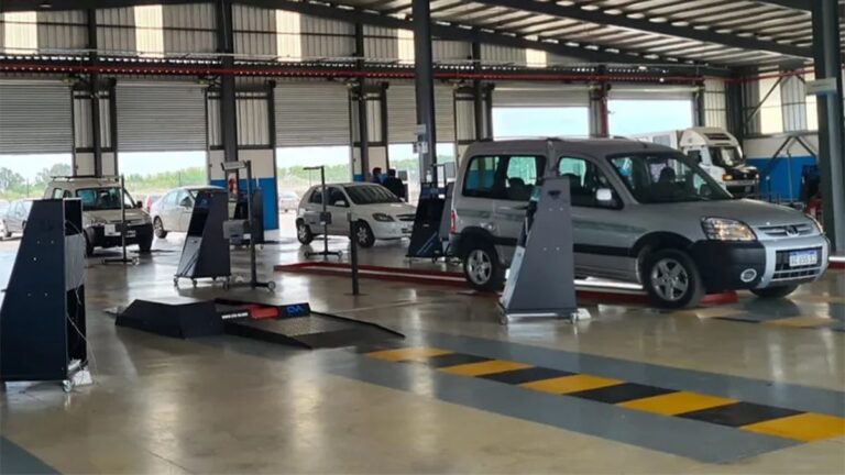 No se exige el seguro automotor y la RTO en el DNU de Javier Milei