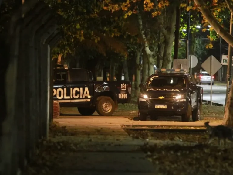 Noche sangrienta en Mendoza: mataron a otro hombre en un infernal tiroteo contra una familia