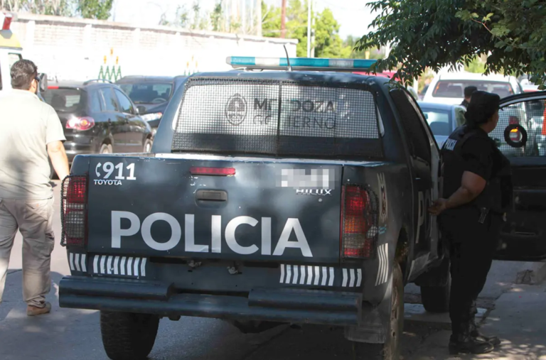 Boqueteros desvalijaron una carpintería metálica en Guaymallén