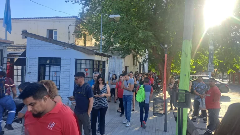 Revuelo en Las Heras por la caída de 600 contratos de agentes municipales