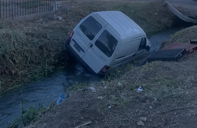 Manejaba borracho y terminó en una zanja en Guaymallén