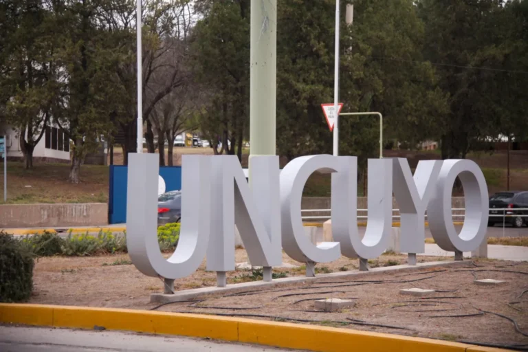 Una decisión de Milei afecta el pago de sueldos en las universidades: qué pasará en la UNCuyo