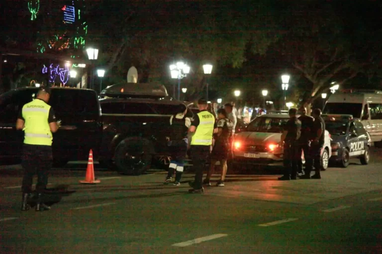 Cámara testigo: el olor nauseabundo en una camioneta encendió la alarma frente a un hotel cinco estrellas