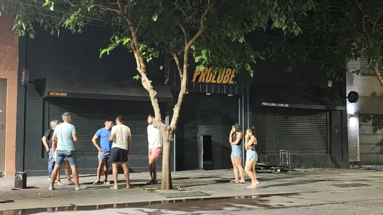 Se incendió un lubricentro en Godoy Cruz