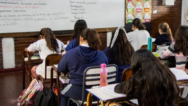 Calendario escolar 2024: definieron fechas de inicio y finalización de clases