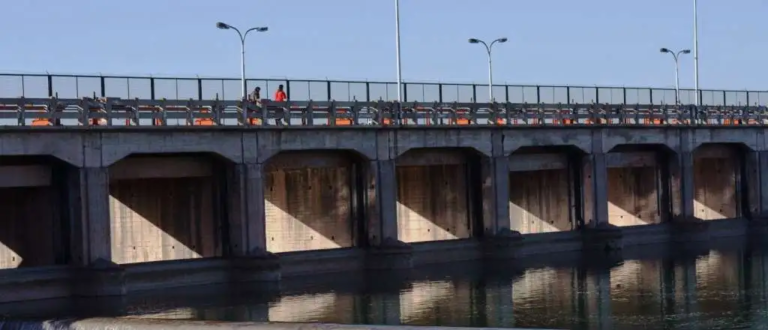 Reanudaron la búsqueda del chico arrastrado en el Río Mendoza