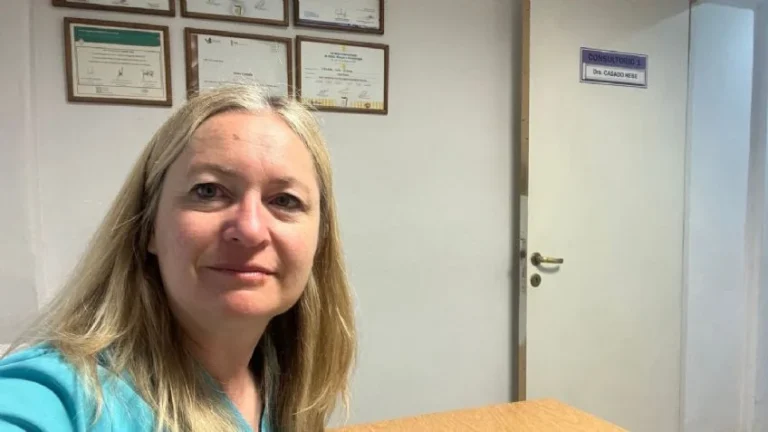 Hebe Casado, la vicegobernadora que sigue ejerciendo la medicina
