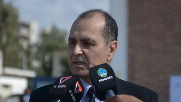 El ex jefe de la Policía fue designado como funcionario en la Municipalidad de Godoy Cruz