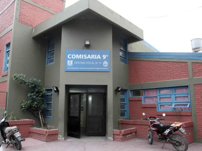 Fotos de cuchillos y amenazas de muerte: una joven denunció a su ex pareja