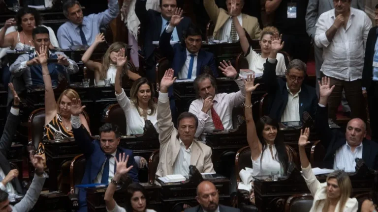 Tras una semana frenética en el Congreso, el rol de Cornejo y las dudas de los diputados mendocinos