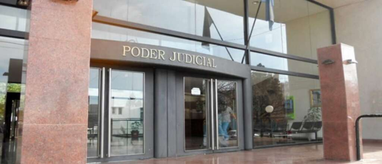 Condenan a una mendocina a 18 años de prisión por abusar y filmar a su hija