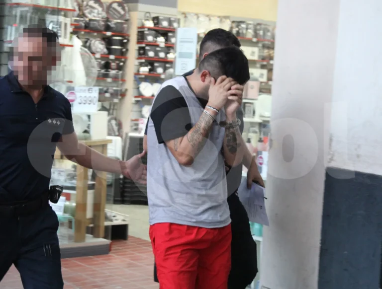 Pasarán a la cárcel a 12 hinchas de Colo Colo acusados de cometer delitos en Mendoza