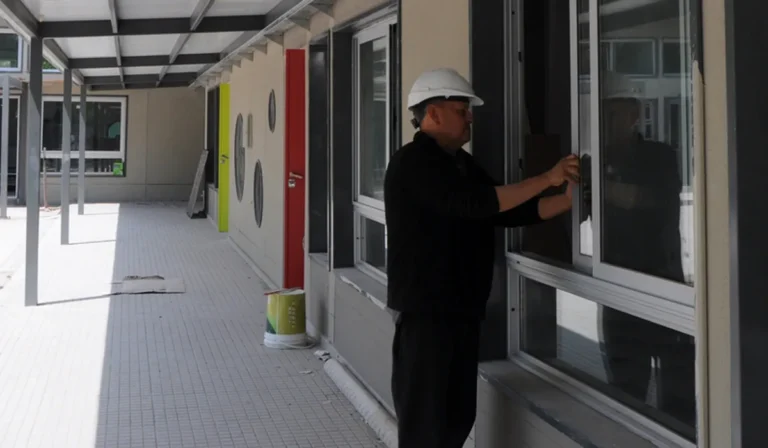 Milei prorrogó fondos para financiamiento escolar y prevé mandar unos $74.000 millones a Mendoza