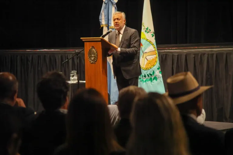 Adopciones y estafas: el reclamo de Cornejo a la Justicia mendocina