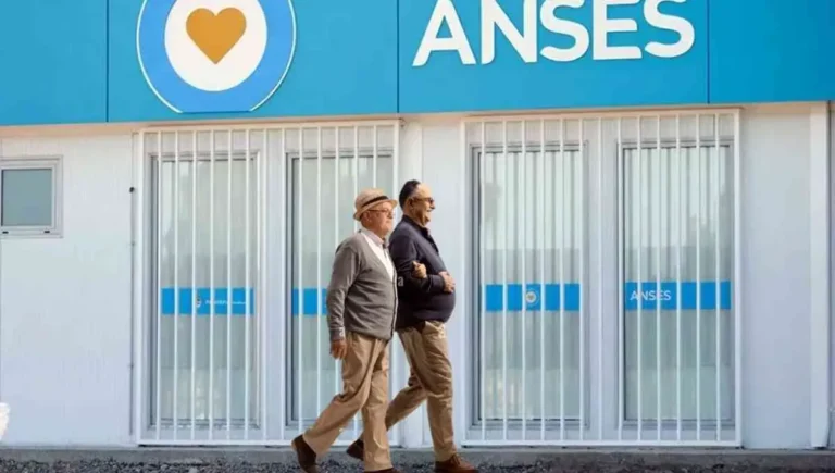 ANSES: las 3 MUY BUENAS noticias para JUBILADOS en abril 2024