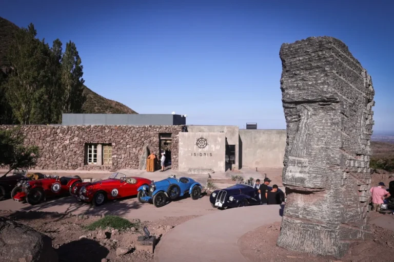 El Rally de las Bodegas visitó Dalvian y continúa por los caminos del vino
