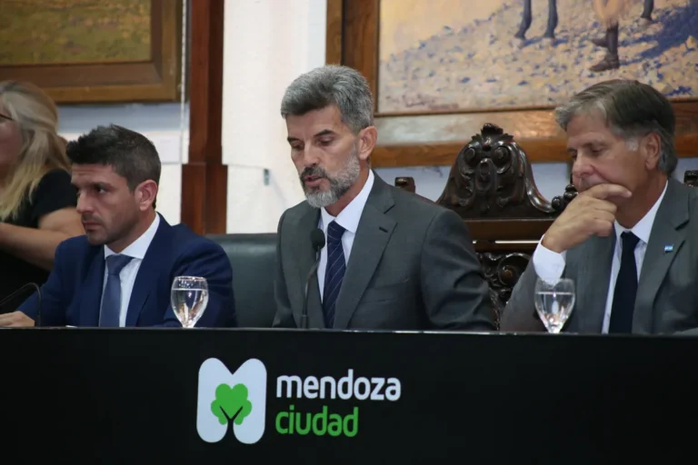 Ulpiano Suarez quiere terminar con las reelecciones indefinidas de los concejales