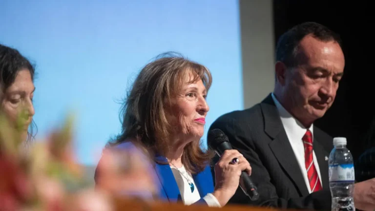 La rectora de la UNCuyo reclamó que la educación sea parte del Pacto de Mayo ideado por Milei