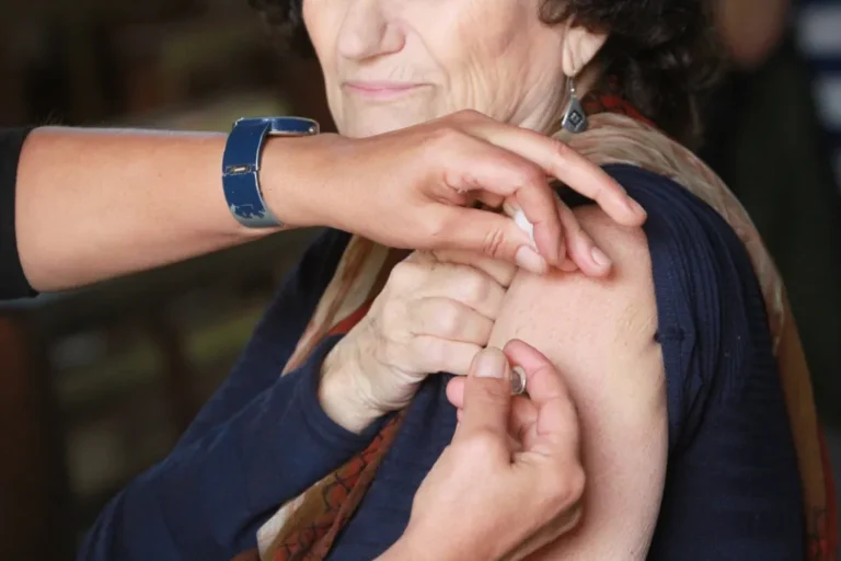 Vacuna antigripal: Mendoza recibió algunas dosis, con un fuerte incremento