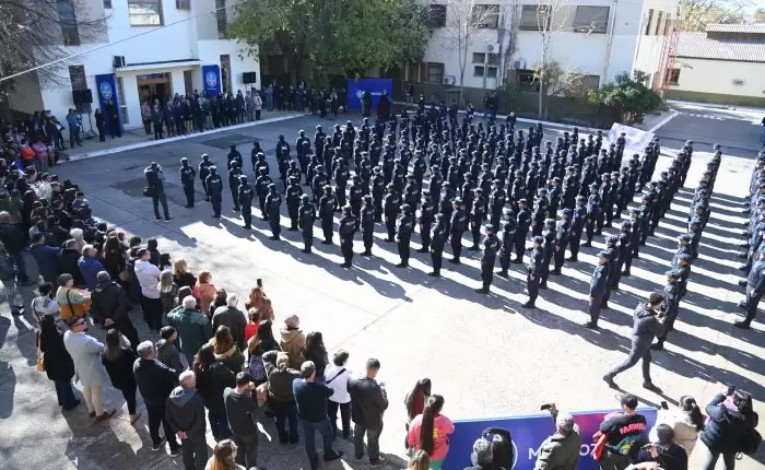Mendoza incorporó a otros 180 policías a la fuerza y busca fortalecer el combate a la inseguridad