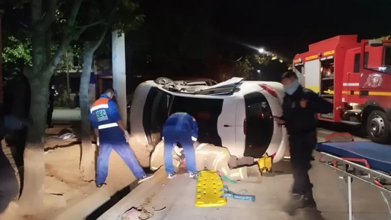 Un conductor alcoholizado chocó a un auto en Guaymallén: una mujer herida de gravedad