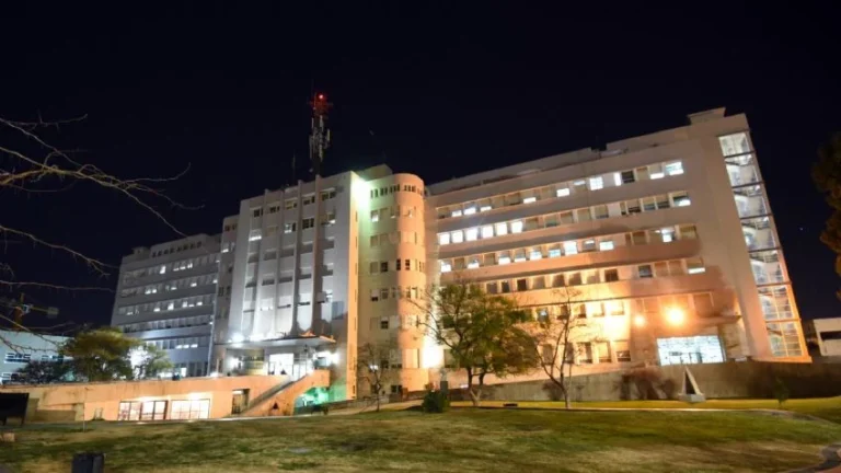 Investigan la muerte de un hombre tras un confuso episodio en la Ciudad de Mendoza