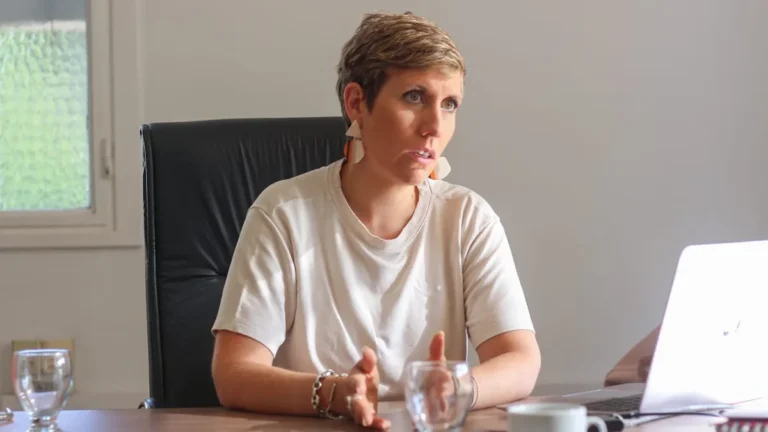 El acuerdo inédito con YPF por los honorarios de la ministra Latorre y la marcha atrás de su renuncia