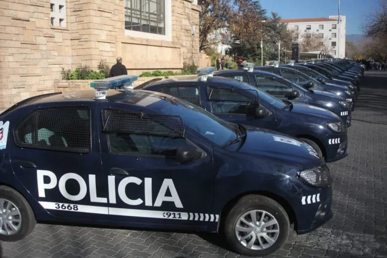 El Gobierno provincial invertirá 3.400 millones de pesos en nuevos móviles policiales