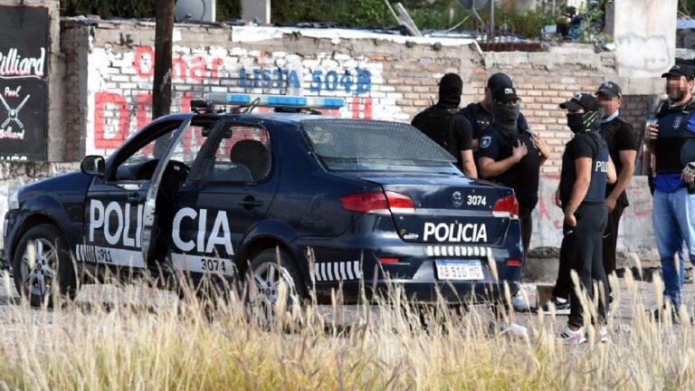 Cayó una banda de ladrones en Godoy Cruz: se vestían como municipales y uno se hacía pasar por policía de Investigaciones