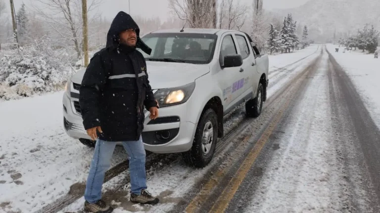 Vialidad habilitó el camino al Manzano Histórico tras las intensas nevadas de las últimas horas