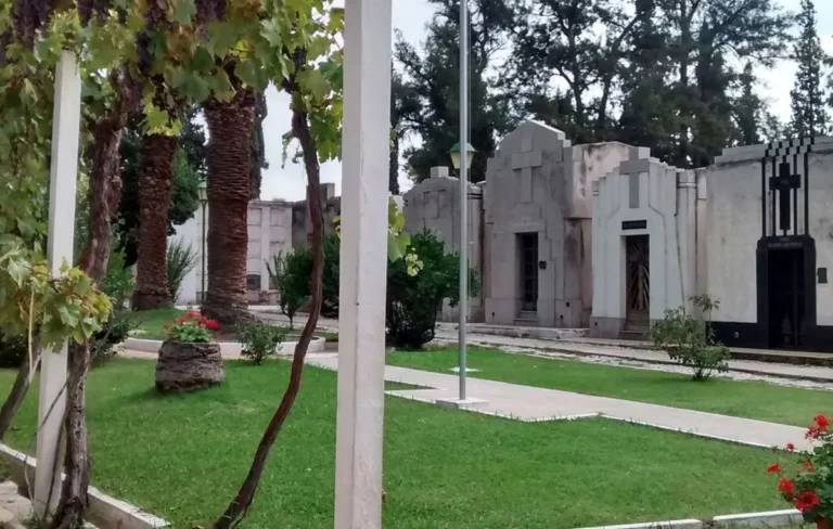 En Luján aprobaron la creación de un lugar para que las familias lleven las cenizas de sus muertos