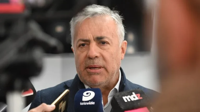 Quién representará a Mendoza en el Consejo de Mayo: el indicio que dio Cornejo