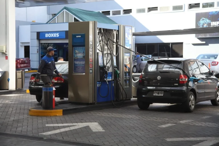 Agosto llega con un nuevo aumento de los combustibles en Mendoza